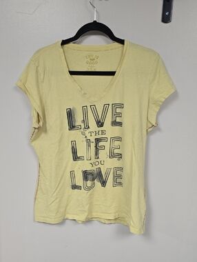 Life Is Good Pale Yellow V-Neck Graphic Tee - Live the Life You Love